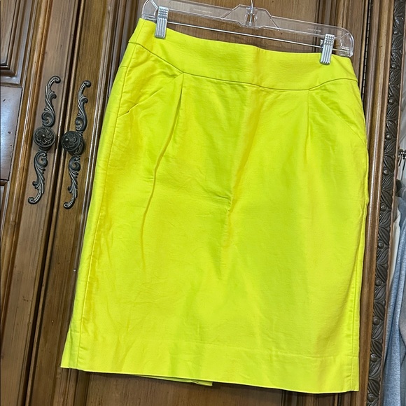 J. Crew No 2 Neon Yellow Pencil Skirt size 8 - Picture 4 of 7
